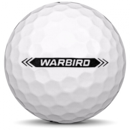 A bola de golfe Callaway Warbird No modelo de ano 2024.
